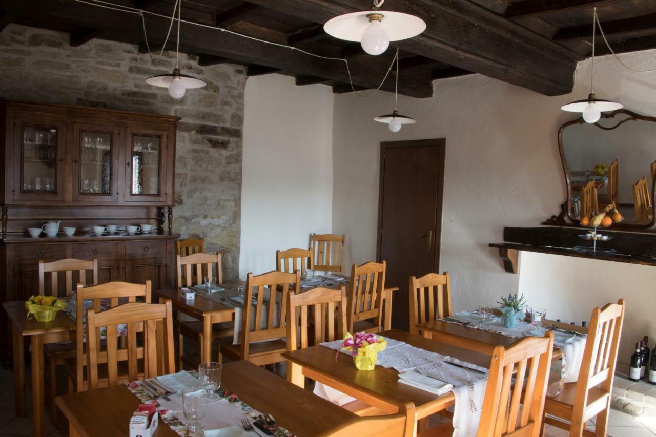 Locanda Del Borgo Prunetto ภายนอก รูปภาพ